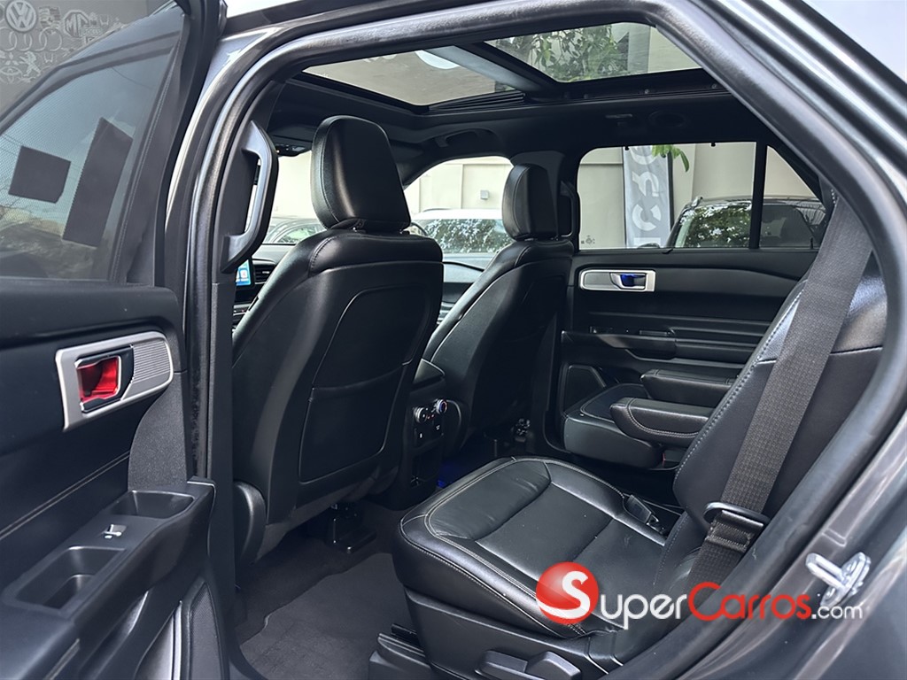 2020 Ford Explorer Limited — foto 9 / 11