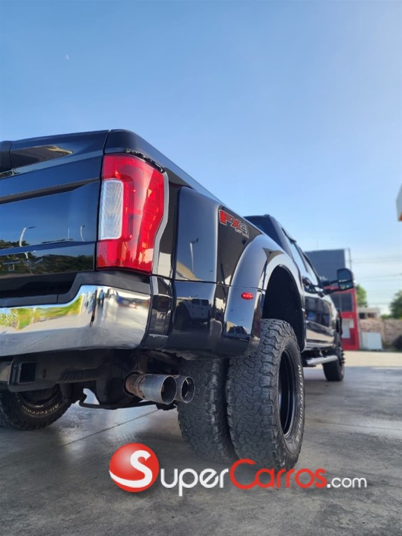 2019 Ford F 350 Super Duty — foto 6 / 12