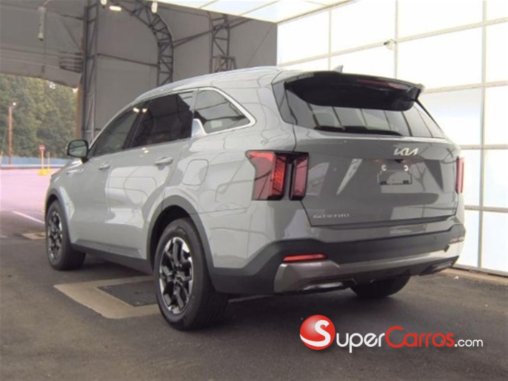 2025 Kia Sorento S — foto 9 / 11