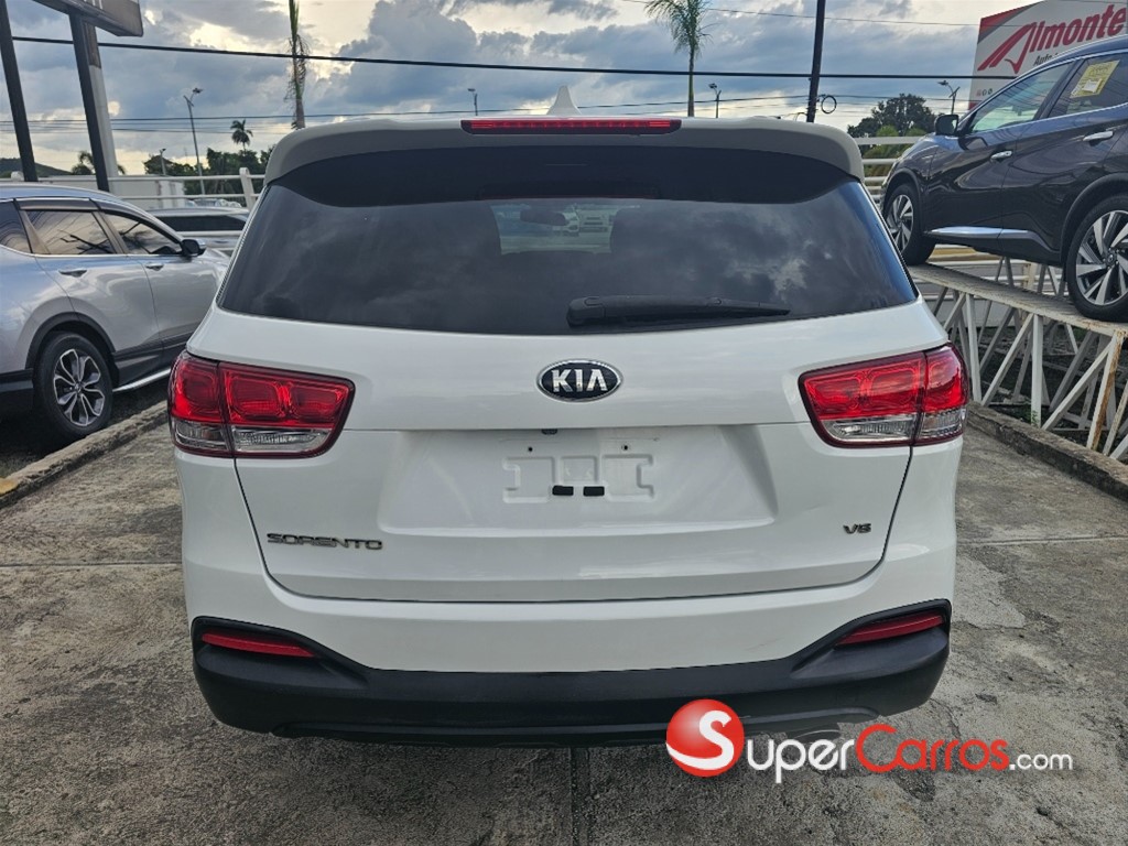 2016 Kia Sorento EX — foto 8 / 12