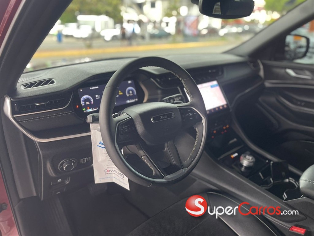 2023 Jeep Grand Cherokee Altitude — foto 8 / 11