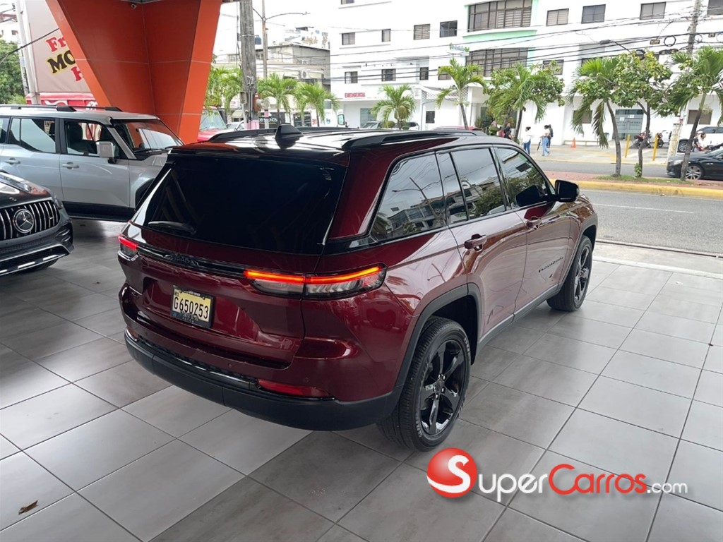 2023 Jeep Grand Cherokee Altitude — foto 10 / 11