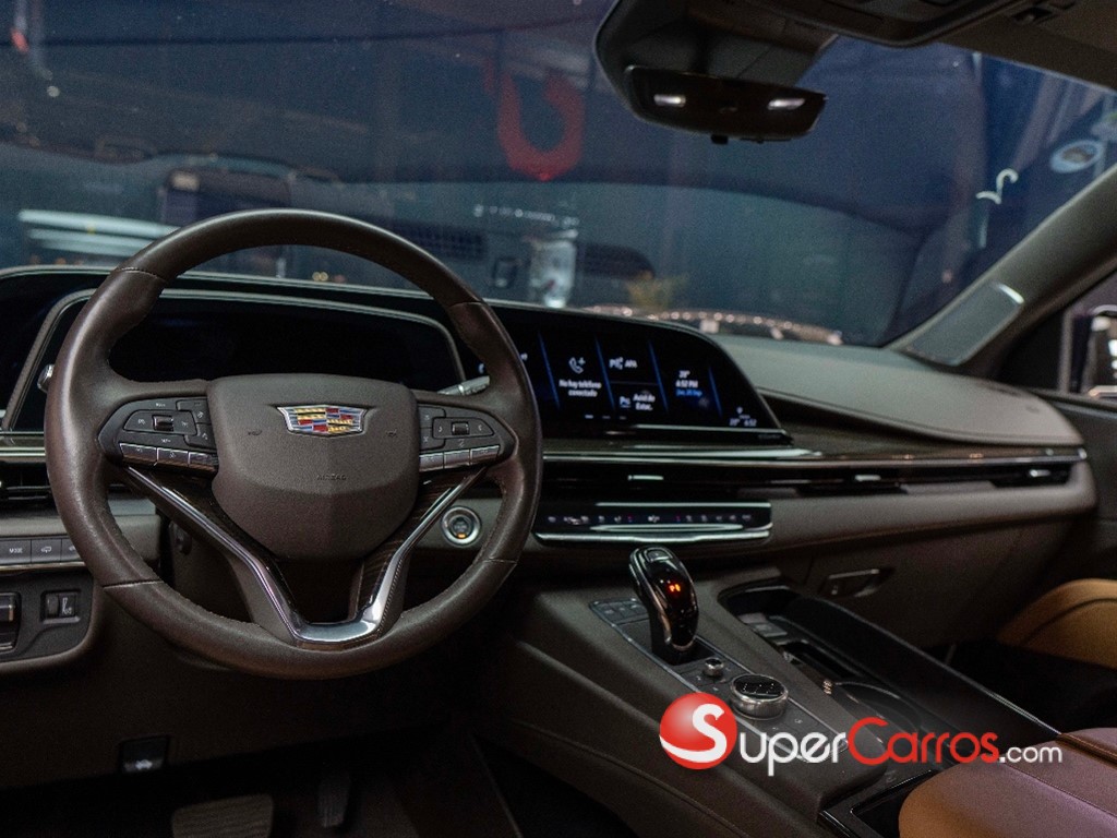 2023 Cadillac Escalade Premium Luxury — foto 8 / 9