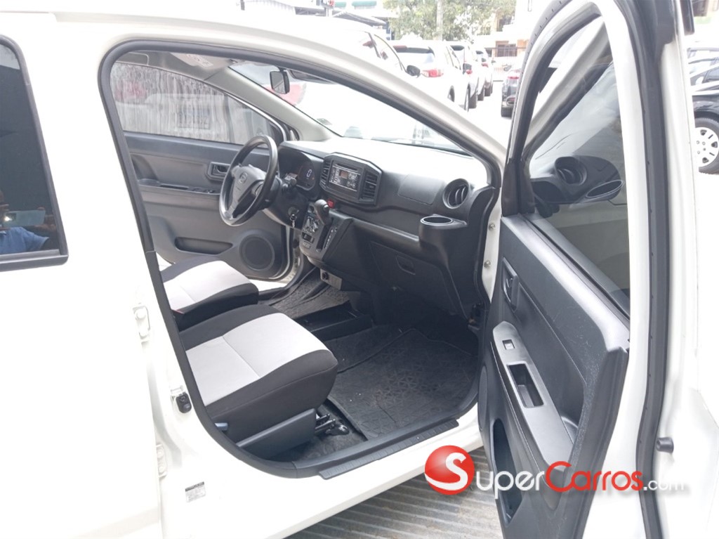 2019 Daihatsu Mira — foto 11 / 12