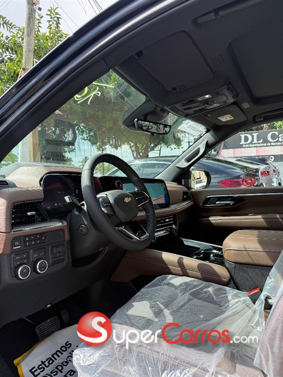 2025 Chevrolet Tahoe Highcountry Duramax — foto 2 / 10