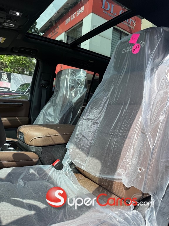 2025 Chevrolet Tahoe Highcountry Duramax — foto 3 / 10