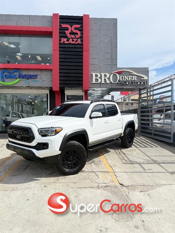 2019 Toyota Tacoma SR5 — foto 2 / 7