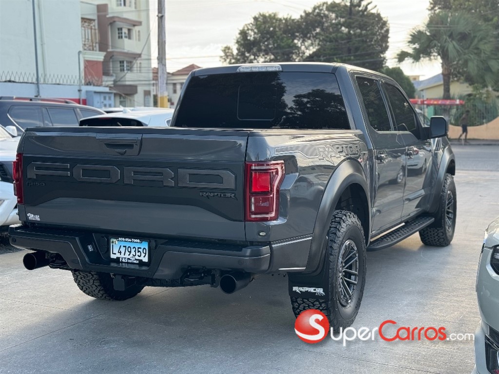 2020 Ford F 150 Raptor SVT — foto 5 / 11