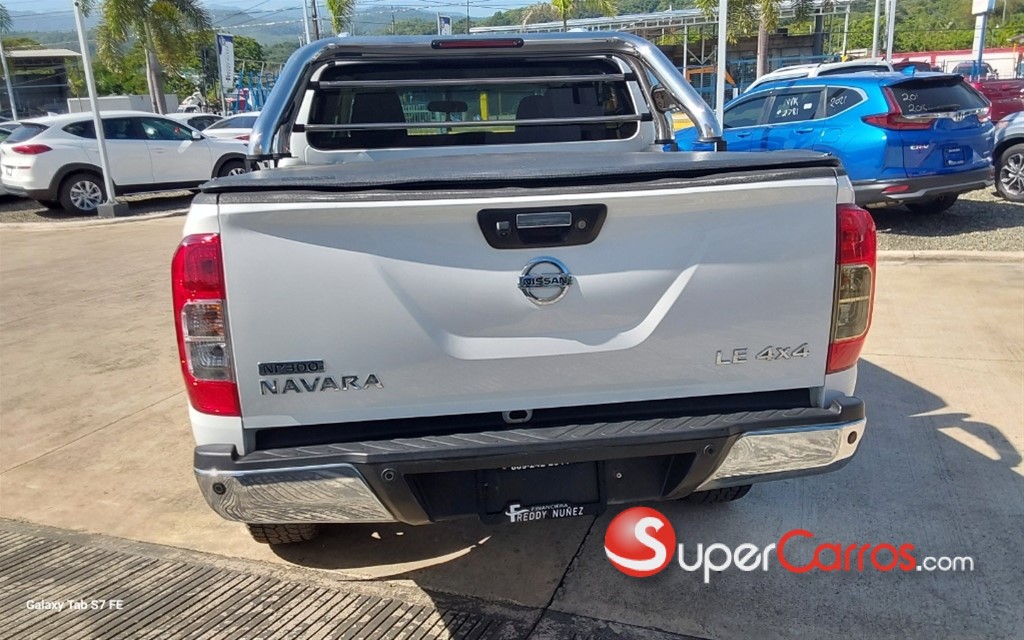 2020 Nissan Navara LE — foto 8 / 9