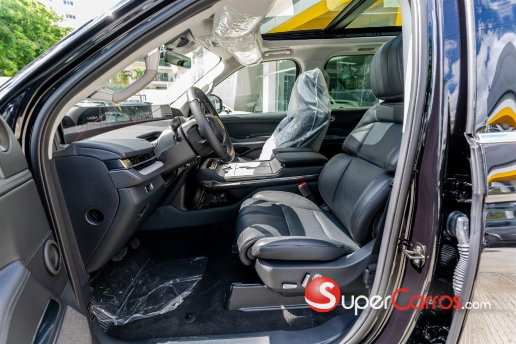 2025 Lincoln Navigator Reserve II — foto 2 / 8