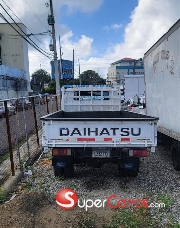 2007 Daihatsu Delta — foto 2 / 10