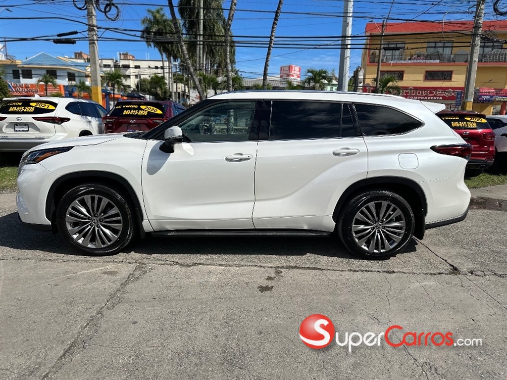 2021 Toyota Highlander Platinum — foto 4 / 12
