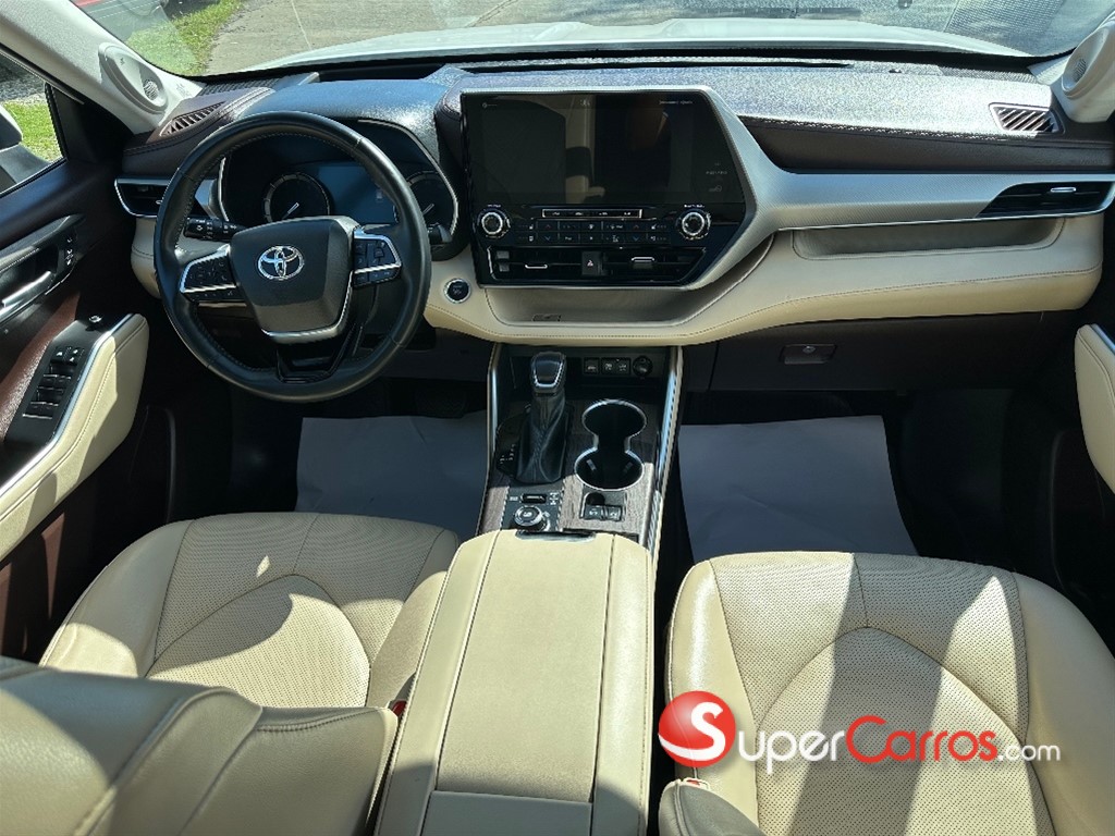 2021 Toyota Highlander Platinum — foto 7 / 12
