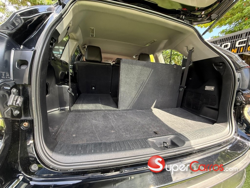 2018 Toyota Highlander LE — foto 7 / 12