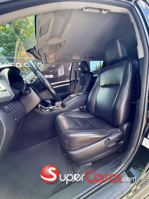 2018 Toyota Highlander LE — foto 8 / 12
