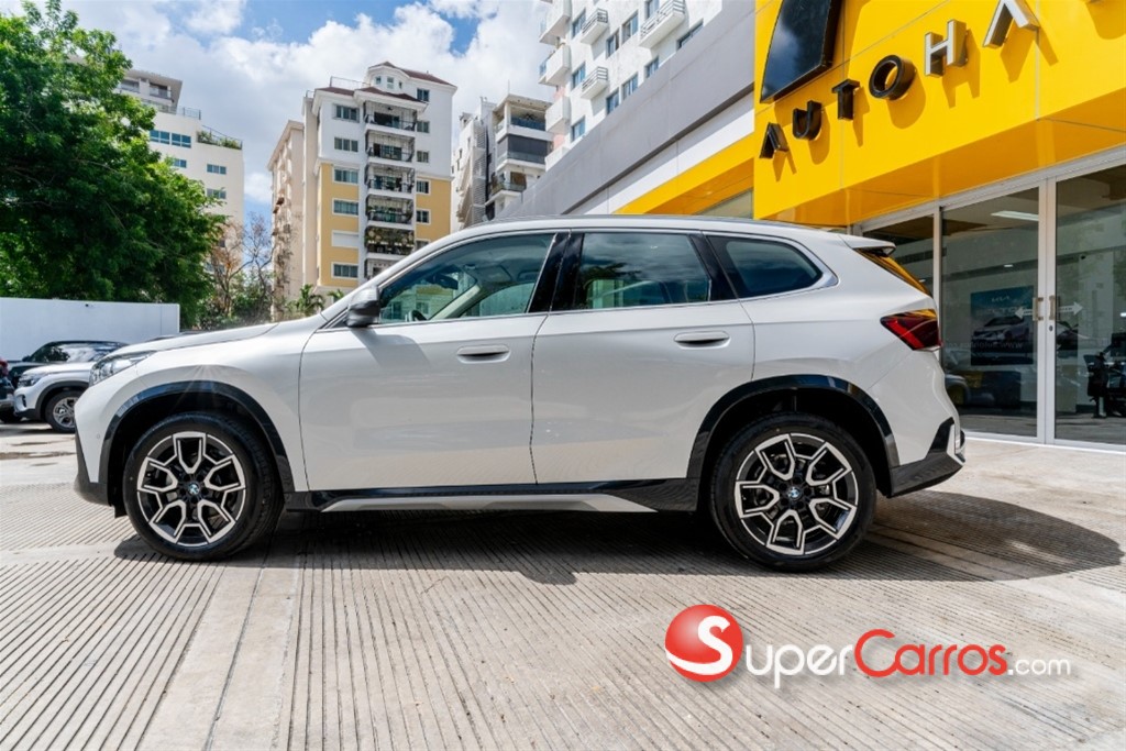 2026 BMW X 1 — foto 3 / 9