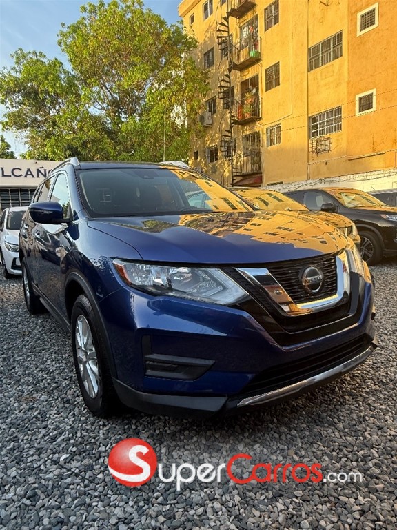 2020 Nissan Rogue SV