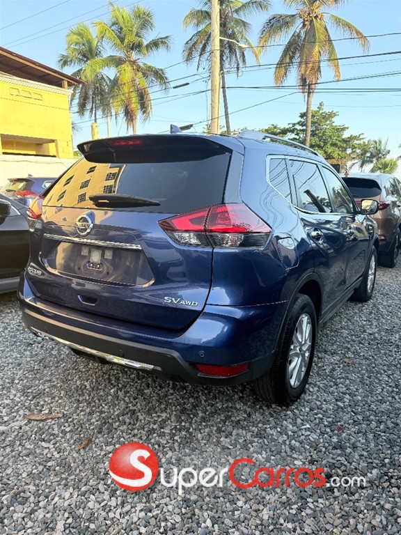 2020 Nissan Rogue SV — foto 5 / 8
