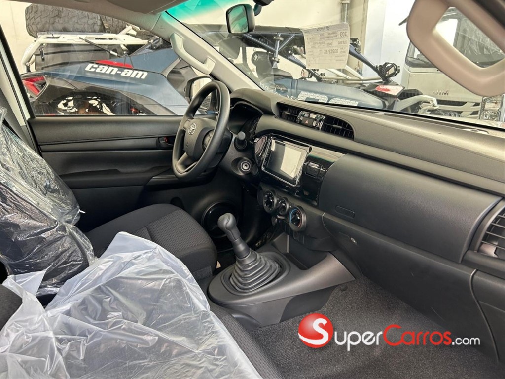 2025 Toyota Hilux — foto 3 / 11