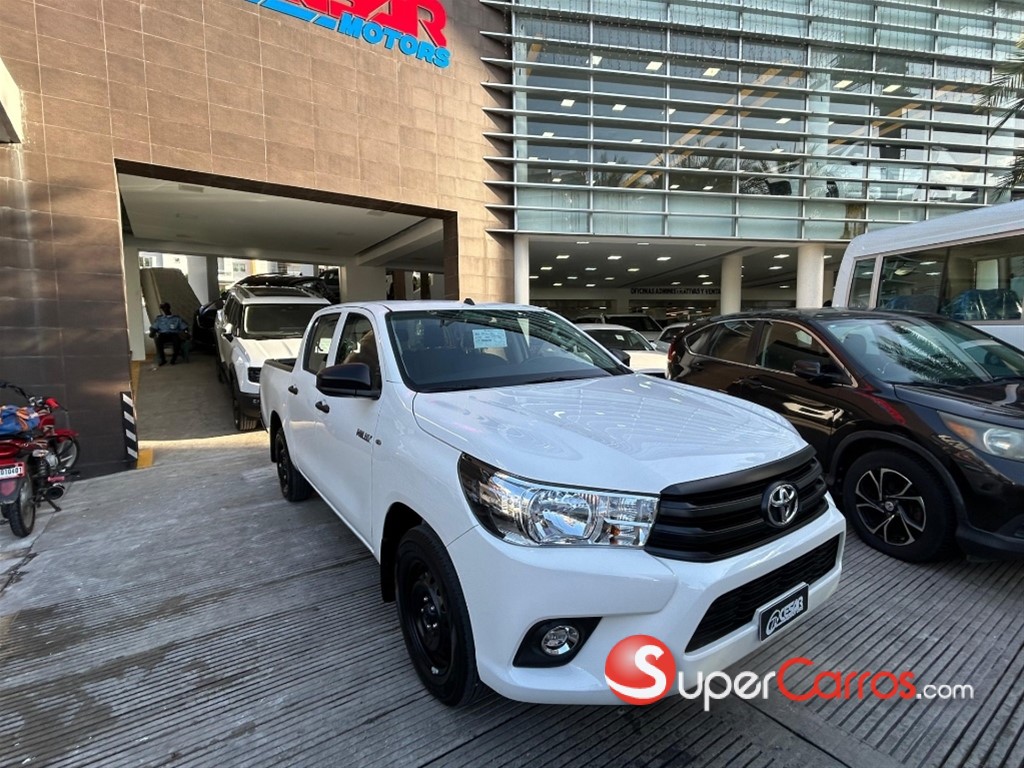 2025 Toyota Hilux — foto 8 / 11