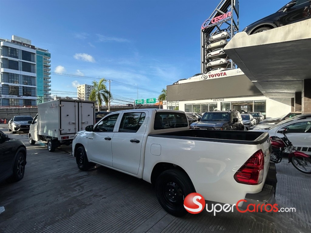 2025 Toyota Hilux — foto 11 / 11