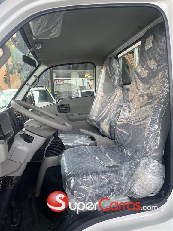 2025 Isuzu Traviz — foto 5 / 8