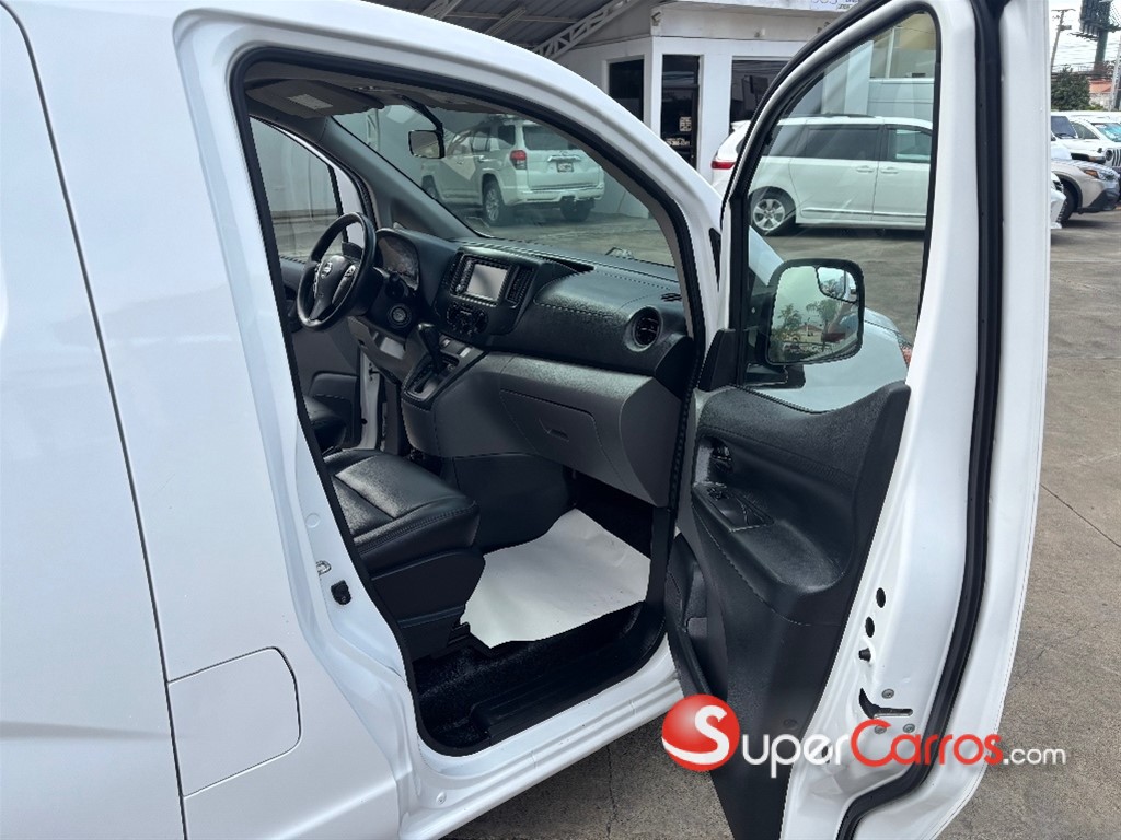 2021 Nissan NV 200 — foto 7 / 11