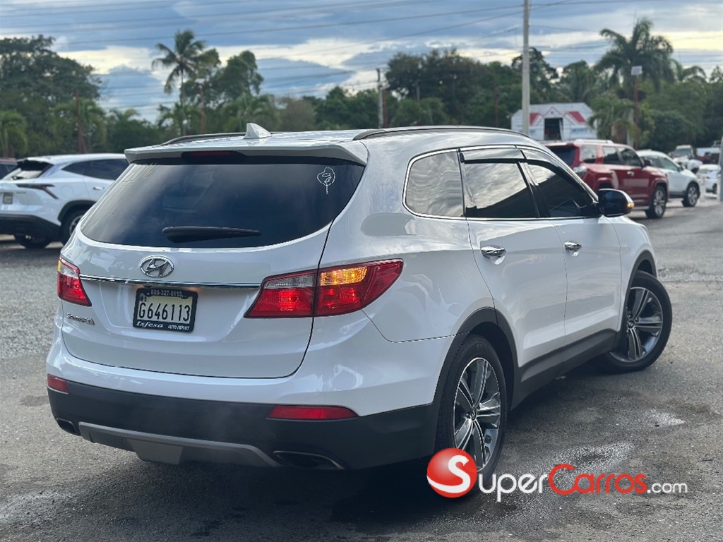 2016 Hyundai Santa Fe — foto 2 / 11