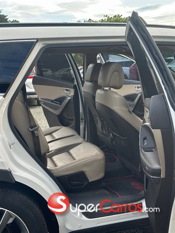 2016 Hyundai Santa Fe — foto 5 / 11