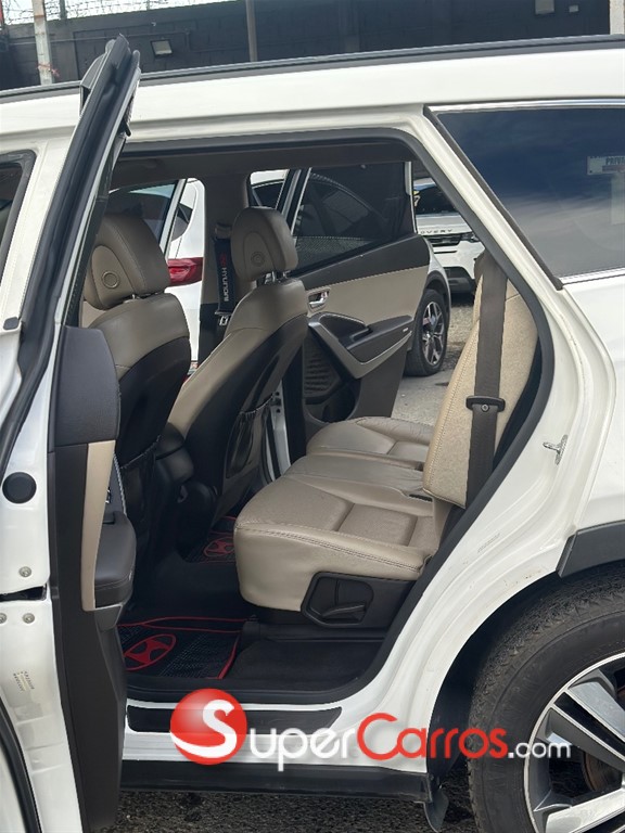2016 Hyundai Santa Fe — foto 7 / 11