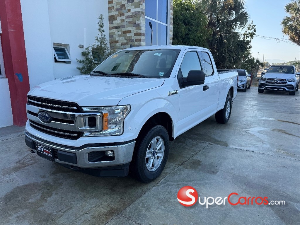 2019 Ford F 150 XLT — foto 2 / 11