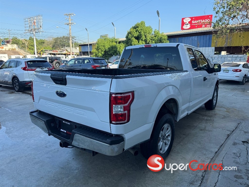 2019 Ford F 150 XLT — foto 4 / 11