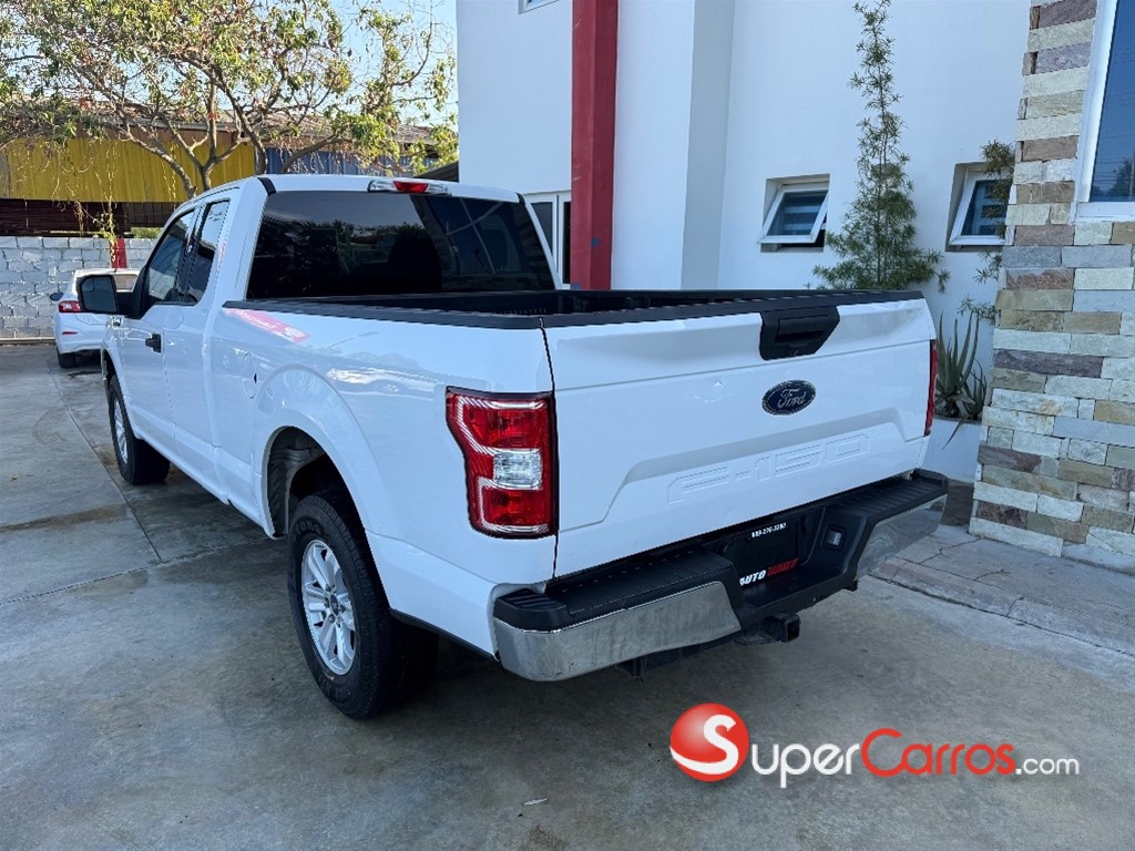 2019 Ford F 150 XLT — foto 6 / 11