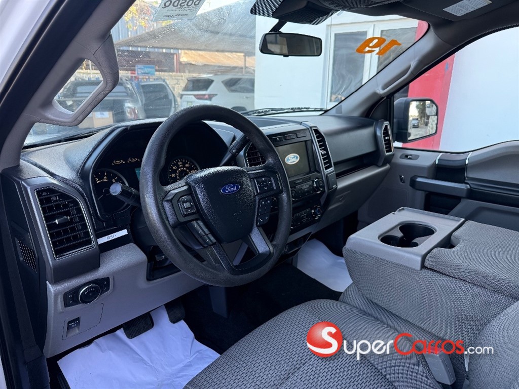 2019 Ford F 150 XLT — foto 7 / 11