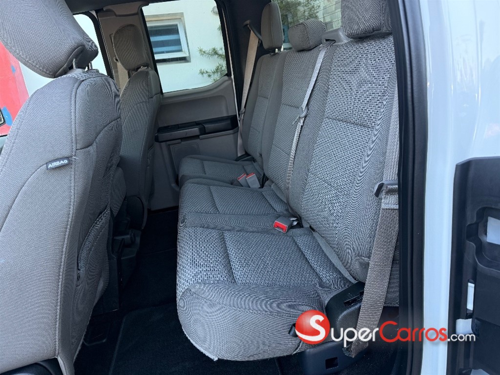 2019 Ford F 150 XLT — foto 9 / 11