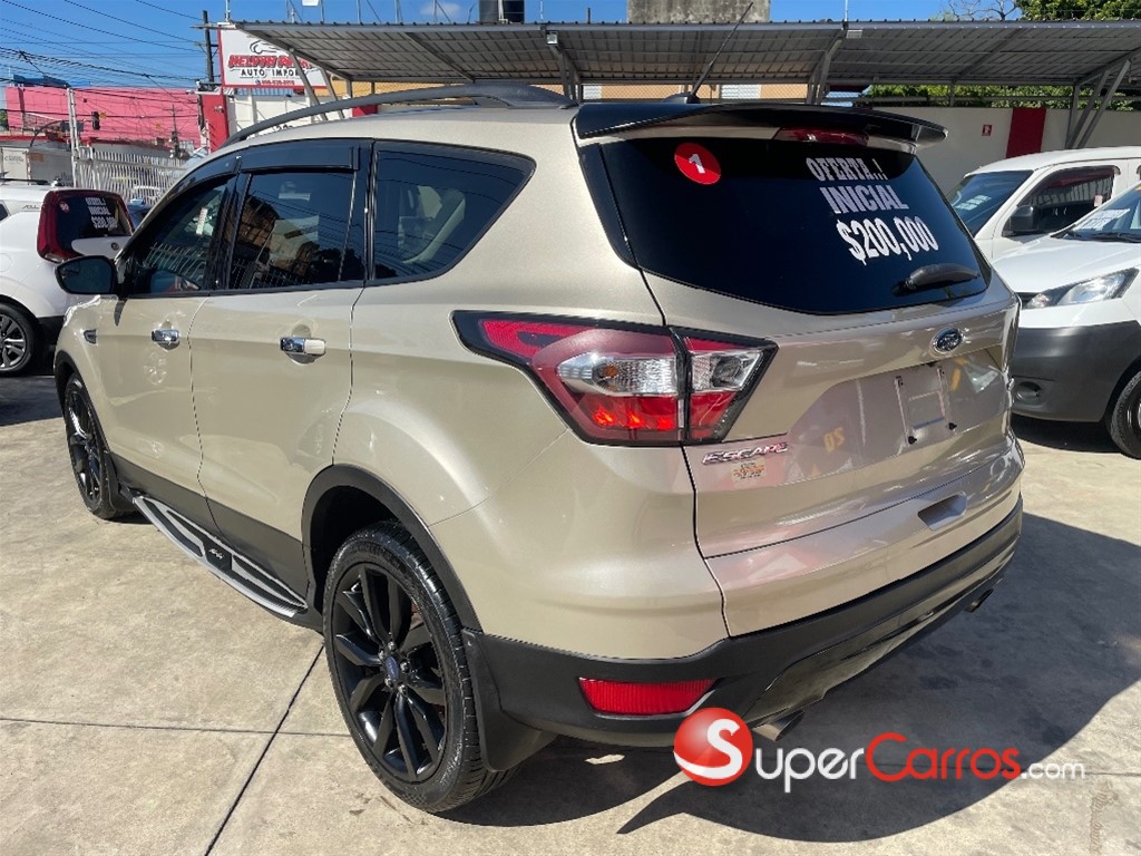 2017 Ford Escape SE Ecoboost — foto 5 / 9