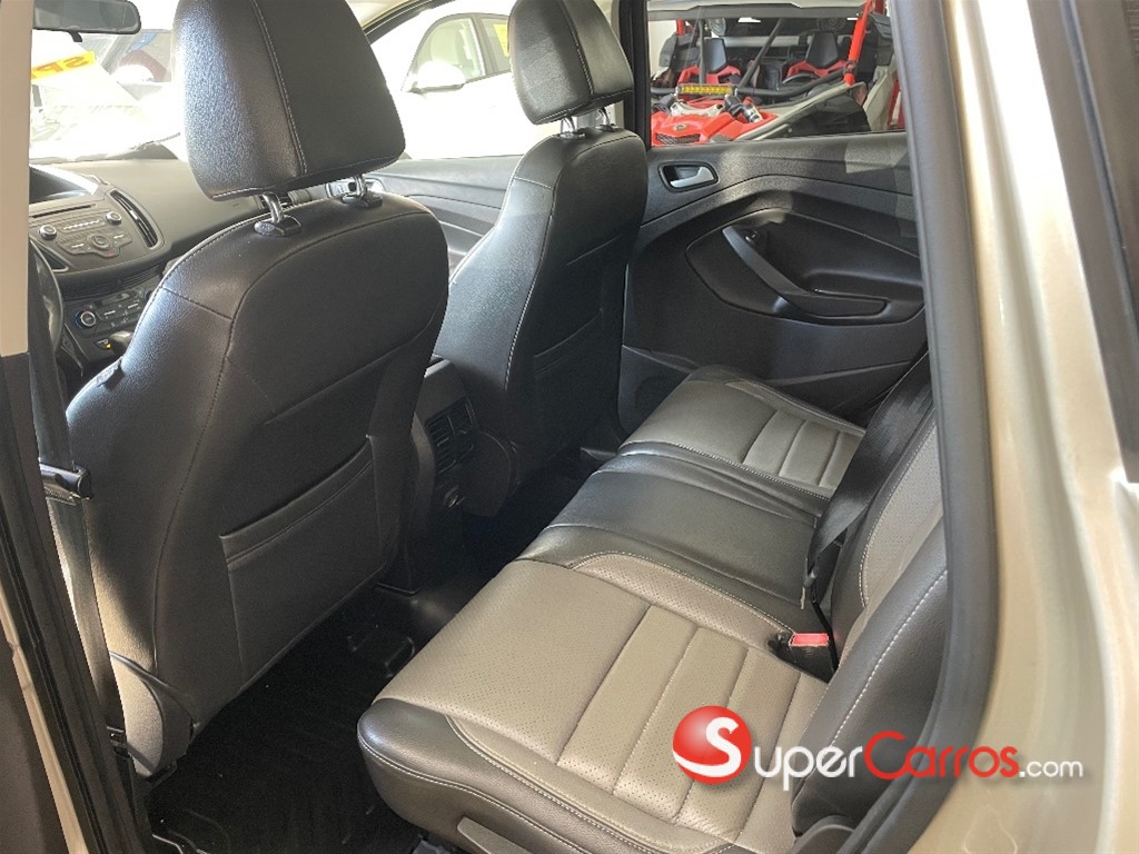 2017 Ford Escape SE Ecoboost — foto 8 / 9