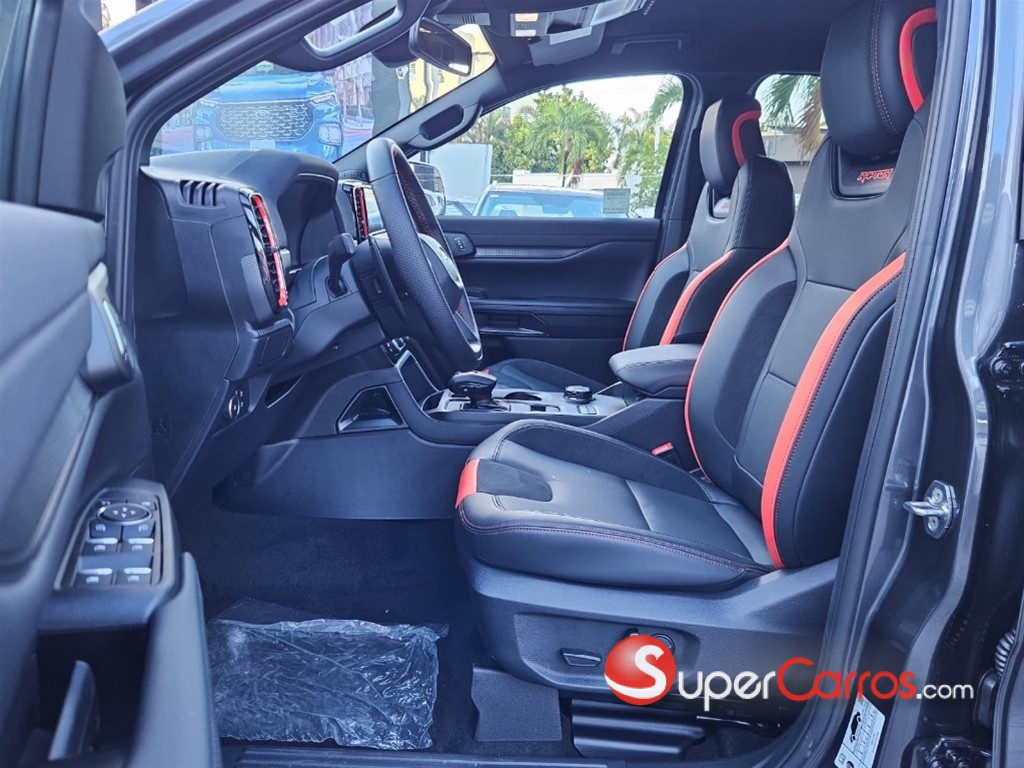 2025 Ford Ranger Raptor — foto 8 / 12