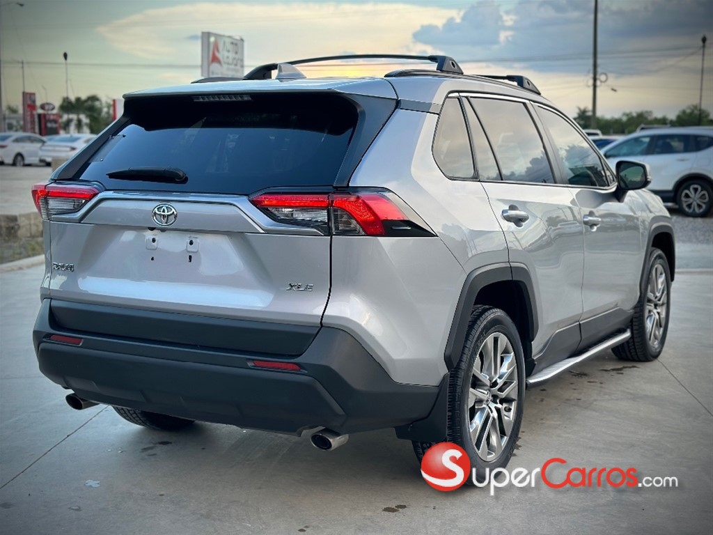 2019 Toyota RAV4 XLE Premium — foto 3 / 11