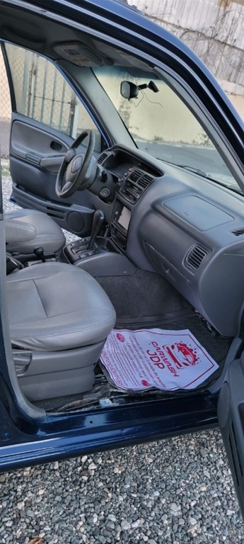 2002 Chevrolet Tracker — foto 4 / 7