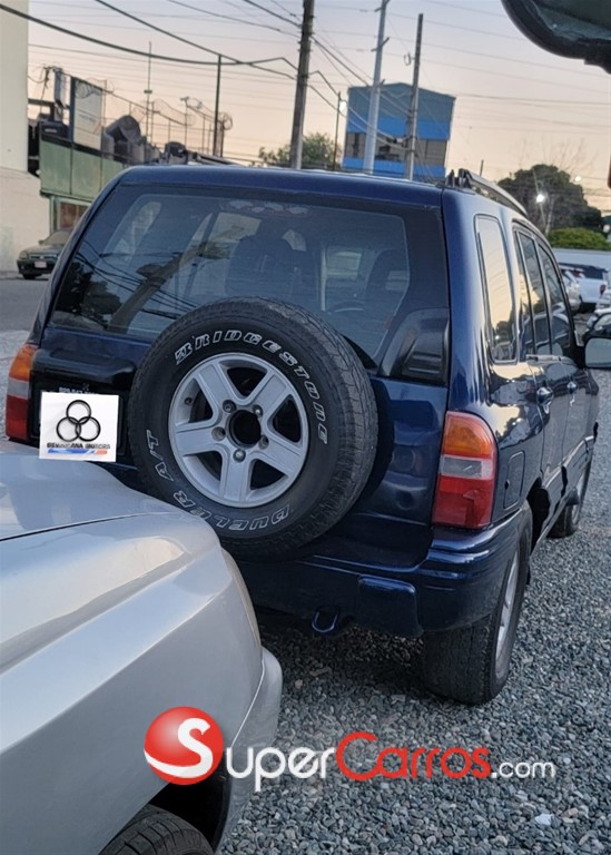 2002 Chevrolet Tracker — foto 6 / 7