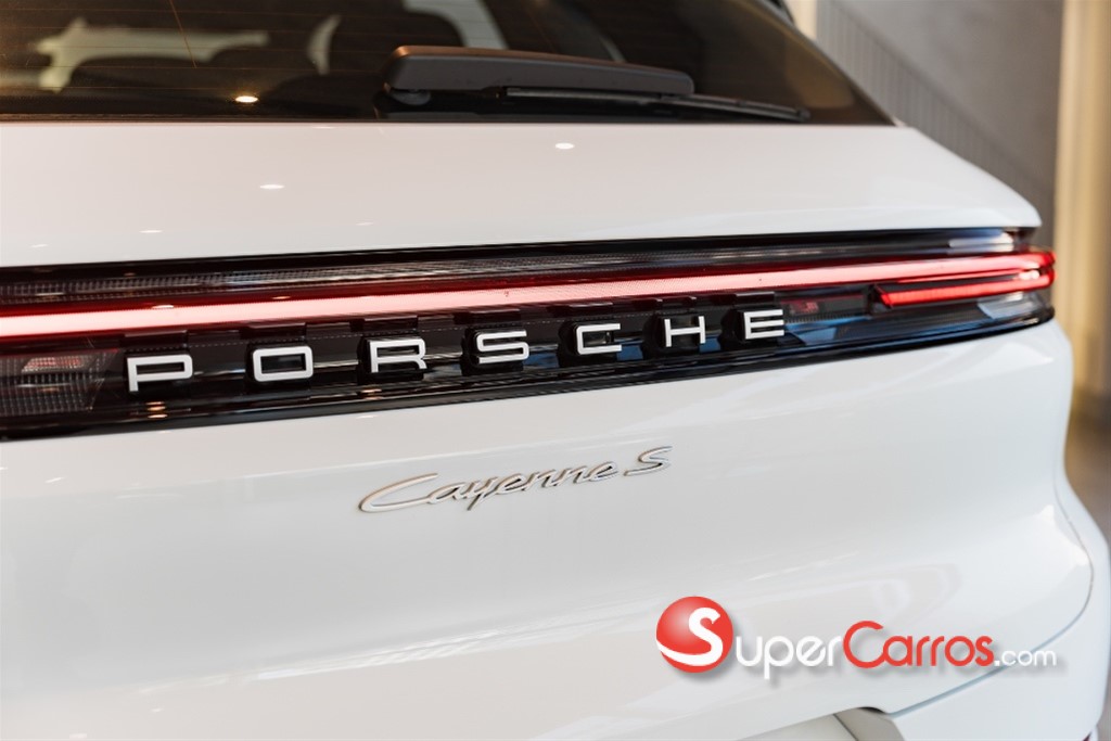 2026 Porsche Cayenne S — foto 6 / 12