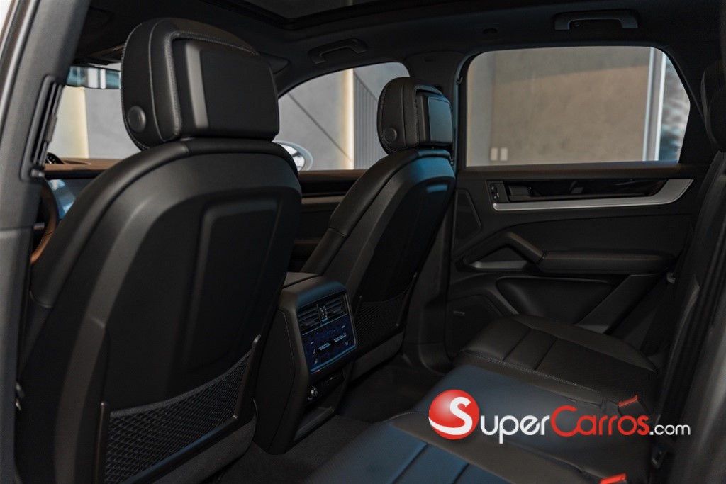 2026 Porsche Cayenne S — foto 9 / 12