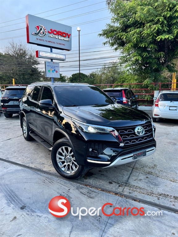2021 Toyota Fortuner SRV