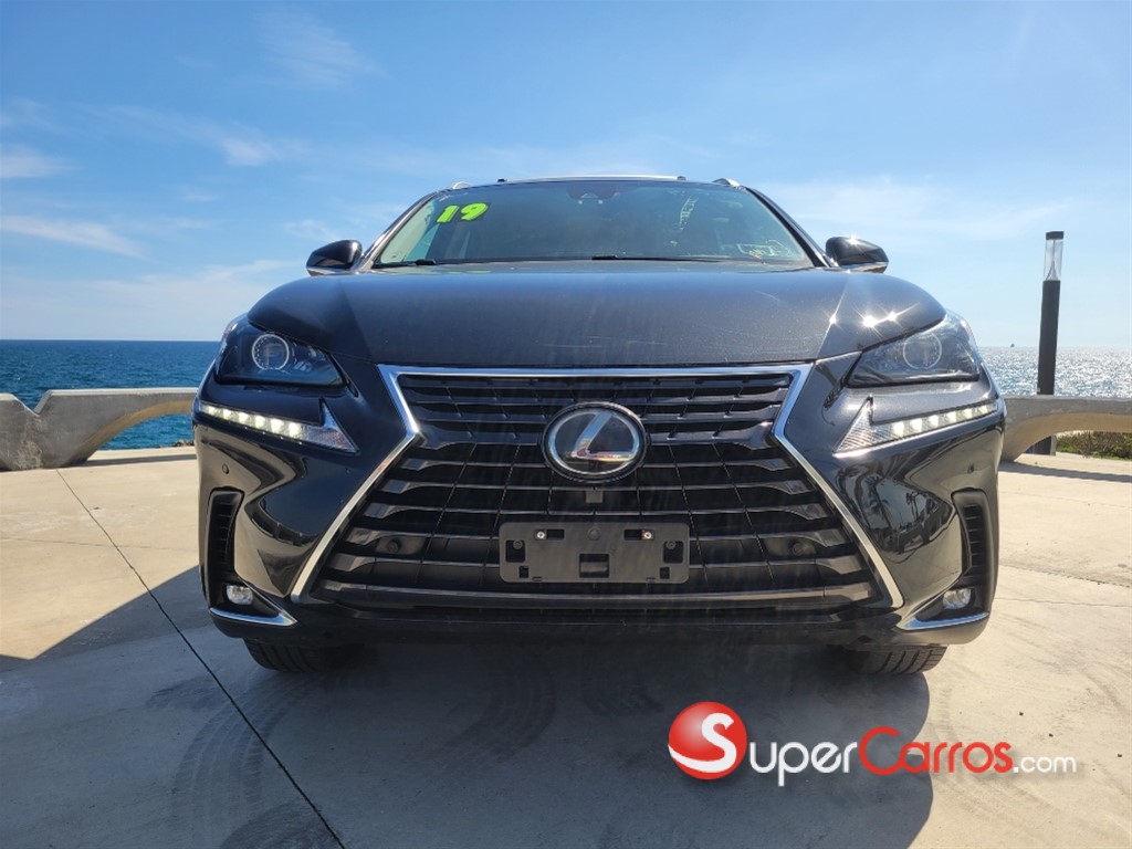 2019 Lexus NX 300 — foto 6 / 9