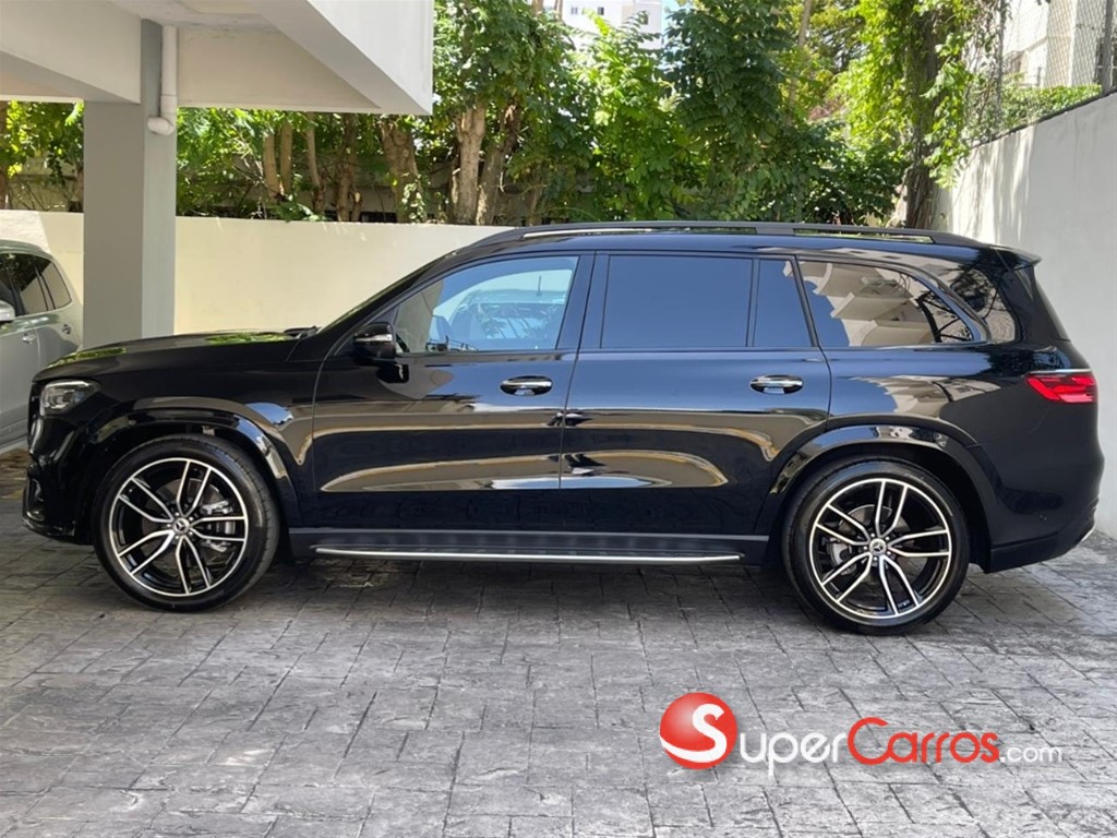 2026 Mercedes-Benz Clase GLS 450 4MATIC AMG — foto 2 / 10