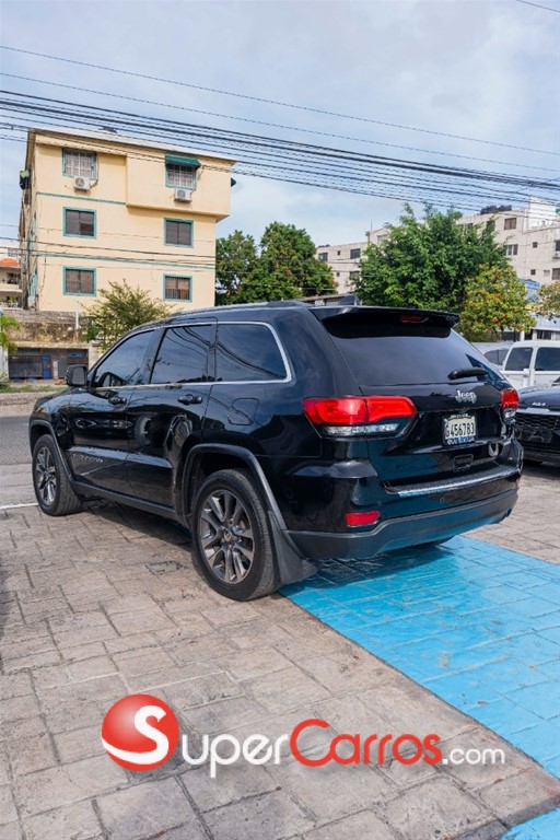2018 Jeep Cherokee Limited — foto 6 / 10
