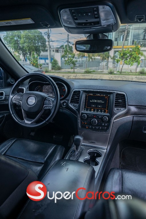 2018 Jeep Cherokee Limited — foto 9 / 10