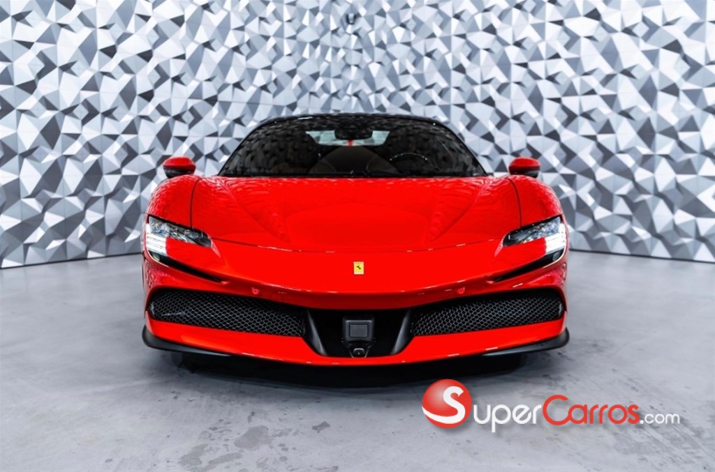 2025 Ferrari SF90 Spider — foto 2 / 12