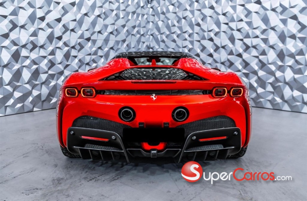 2025 Ferrari SF90 Spider — foto 5 / 12